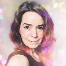 Jane Moloney (@plainlyjanie) • Threads, Say more