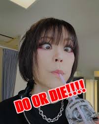 Sang Do or Die at 10 am for a prerecorded TV show 今日は早朝から歌番組の収録でしたー🎤  午前10時から死ぬ気でDo or Dieを歌ったのでぜひ楽しみにしててね🔥🧨