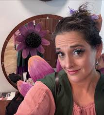 Is dressing up for ren faire in 40s cringe?