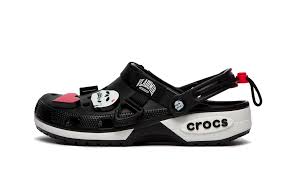 See more ideas about crocs clogs, crocs, croc charms. Crocs Clog Vladimir Cauchemar 207357 90h Restocks