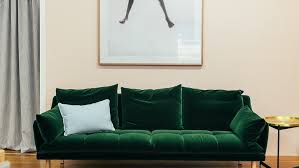 Pengaturan furnitur ruang tamu yang kecil bisa menjadi tantangan, tetapi ruang tamu sederhana seringkali lebih mudah untuk disusun dibandingkan dengan ruang tamu berukuran besar. 12 Ide Desain Ruang Tamu Inspiratif Tahun 2021 Rumah Com