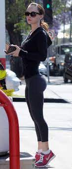 Lucky for you, we've investigated the leading brands in yoga wear and have identified the best pants here to help you. Christina Hendricks Yoga Pants 29