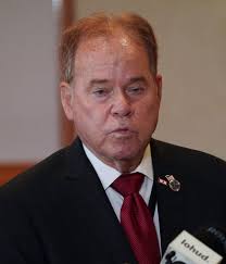 𝑻𝒆𝒍𝒍𝒊𝒏𝒈 𝑰𝒕 𝑨𝒔 𝑰𝒕 𝑰𝒔! 𝑻𝒉𝒆 𝑹𝒂𝒄𝒆 𝑭𝒐𝒓 𝑪𝒐𝒖𝒏𝒕𝒚  𝑬𝒙𝒆𝒄𝒖𝒕𝒊𝒗𝒆 𝑻𝒉𝒊𝒔 𝑵𝒐𝒗𝒆𝒎𝒃𝒆𝒓 𝑷𝒊𝒕𝒔 𝑻𝒉𝒆 𝑩𝒍𝒐𝒄'𝒔  𝑭𝒂𝒗𝒐𝒓𝒆𝒅 𝑪𝒂𝒏𝒅𝒊𝒅𝒂𝒕𝒆, 𝑬𝒅 𝑫𝒂𝒚, 𝑨𝒈𝒂𝒊𝒏𝒔𝒕 𝑻𝒉𝒆  𝑩𝒍𝒐𝒄'𝒔 𝑨𝒏𝒂𝒕𝒉𝒆𝒎𝒂 ...