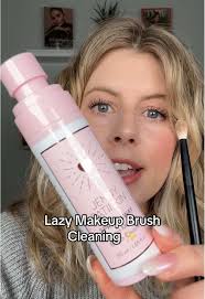 Effective Makeup Brush Cleaner for Lazy Days