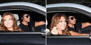 Η γαρμπή παντρεύτηκε σε μεγάλη ηλικία τον επίσης ηθοποιό θεόδωρο μορίδη. O 19xronos Ftystos O Sxoinas Gios Synodeyse Th Mama Garmph Ston Gamo Remoy Mposniak Diaforetiko