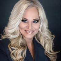 Tina Holt's Instagram, Twitter & Facebook