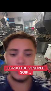 Les vendredi soir c'est vraiment la guerre#fastfood #burgerking #resta...