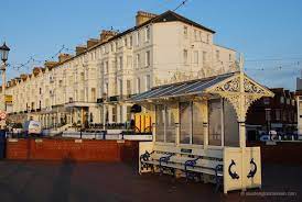 Eastbourne band stand may encourage you to leave the house more often and explore the many attractions of eastbourne east sussex. Eastboune Sein Pier East Sussex Sudengland Von Kent Bis Cornwall