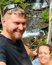 Carrie Hurst (@creativecarriem) • Instagram photos and videos