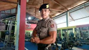 We did not find results for: Tni Polri On Twitter Dingin Ya Dek Sini Abang Peluk Polisi Cowok Ganteng Polisiganteng Polisitni Abdinegara Police Handsome Cowoklokal Lokalhot Lokalhangat Muscle Fitnessmotivation Sixpack Asianmen Https T Co 2yzhjyhnoh