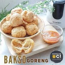 Jika kamu memesan ayam goreng di restoran atau warung pinggir jalan, hampir pasti selalu tersedia sambal sebagai pasangannya. Bakso Goreng Kopong Resepkoki Co