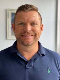 Guy Averill's Instagram, Twitter & Facebook