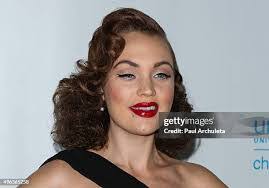 Alicia Low's Instagram, Twitter & Facebook