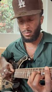 what’s your fave song from my new project? ⭕️, big love to my guy Winn at  @prsguitars for making me this Custom nylon string electric ⚡️ I love her  🤓🥲