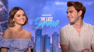 Unofficial netflix discussion, and all things netflix related! The Last Summer Stars Kj Apa And Maia Mitchell Reveal Why Their Sex Scene Wasn T Sexy At All Exclusive Entertainment Tonight