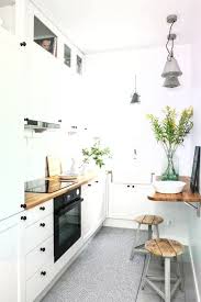 Damit Es Funktioniert 9 Intelligente Designlosungen Fur Schmale Kuchen Kleine Wohnung Kuche Wohnung Kuche Kuche Umgestalten