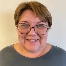 Kirsty Dennett's Instagram, Twitter & Facebook