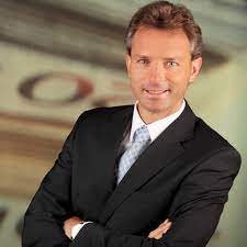 Dornbirner sparkasse raiffeisenbank dornbirn unicredit bank austria ag volksbank vorarlberg. Helmut Birringer Landesdirektor Bank Austria Xing