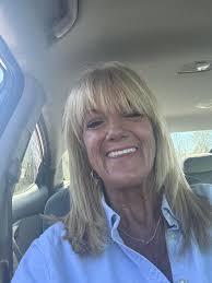 Hi, my name is Sandy Bassett. I'm from Fall River Massachusetts and I'm  looking for a long-term relationship.