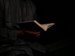 Ilmu tajwid adalah ilinu yang sangat mulia. 4 Kepentingan Mempelajari Dan Memahami Al Quran