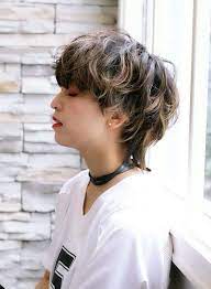 ショートヘア 個性たっぷりショートウルフでお洒落感up rootsの髪型 ヘアスタイル ヘアカタログ 2019秋冬 マレットヘア パンクヘア ヘアスタイル