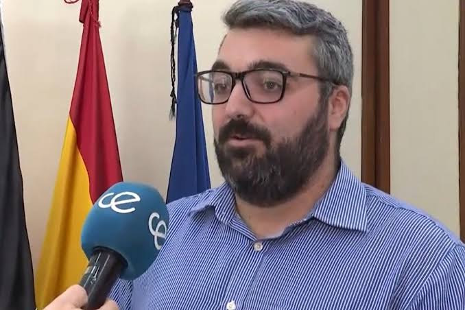 Un diputado del PSOE en Ceuta reta al Gobierno y pide la dimisión del  Delegado en la ciudad autónoma: "No voy a permitir que nos sigan mintiendo"  - LA GACETA