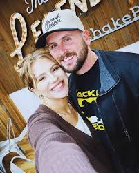 Hannah Harper (American Idol) Height, Weight, Age, Husband, Biography - Fashion Chandigarh
