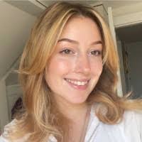 Alanna Cooper's Instagram, Twitter & Facebook