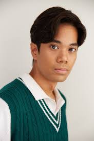 Vijay Persaud's Instagram, Twitter & Facebook