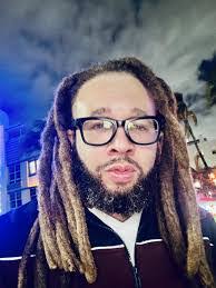 Lonna Jackson's Instagram, Twitter & Facebook