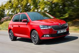 Regardez les prix et demandez un essai. New Skoda Fabia 2018 Facelift Review Auto Express