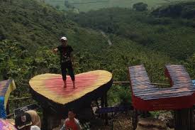 Promosi buffet ramadan di bukit bendera resort mentakab. Bukit Pandang Pemandangan Indah Dari Pegunungan Kendeng Halaman All Kompas Com