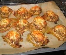 Uberbackene Brotchen Mit Hackfleisch Und Paprika Rezept Rezepte Uberbackene Brotchen Hackfleischbrotchen