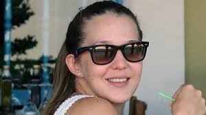 Una nieta de Raúl Castro viajó varias veces a EEUU con gastos pagados y  pasaporte diplomático