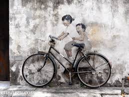 Peta lokasi di mana mural street art penang tersebut berada bisa didapat dari peta wisata george town yang bisa kamu dapat di bandara. Penang Street Art From Emily To You
