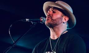 Wade Bowen Talks Depression and Tragic Year in New Documentary