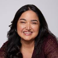 Allison Schlueter's Instagram, Twitter & Facebook