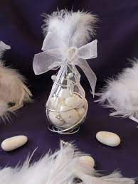 Epingle Par Descalzo Melanie Sur Inspirations Deco Mariage Plume Dragees Deco Mariage Blanc Dore