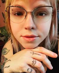 I'm new, practical work in fake leather, I accept advice and suggestions...