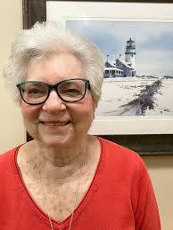 We had a great time at our Glam-Mom Party. We had delicious food, in the  company of wonderful friends and family. Our ladies had their makeup and  nails done and choose new