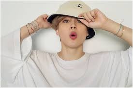 Schaue dir beliebte inhalte von folgenden erstellern an: Angry Fans Of Bts Jimin Send Protest Truck To Big Hit Entertainment Alleging Mismanagement