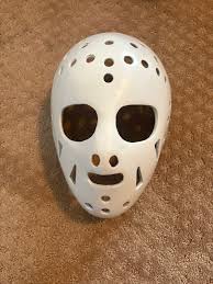 Suicide awareness mask "thoughts can self destruct"