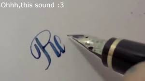 Grafologia sau analiza scrisului de mână, datorită faptului că acesta este un reflex inconștient, a fost și rămâne unul dintre cele mai exacte și efective teste de personalitate, dezvăluind o mulțime de trăsături ale caracterului omenesc. Caligrafia Arta Scrisului Frumos De ManÄƒ O ArtÄƒ ApusÄƒ