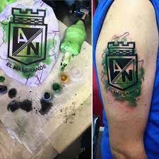 Este es un espacio hecho por nosotros y para nosotros, los hinchas de nacional, por lo que los quisimos hacer. Instagram Photo By Mateolopeztattoo May 19 2016 At 8 15pm Utc Atletico Nacional Atleta Tattoo Futbol