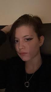 What name do you think would fit me? (Gender neutral) : r/lgbt