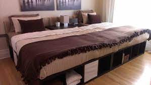 So können wir alle zusammen. Familienbett Selbst Kreieren Familienbetten Kallax Bett Riesiges Bett Murphy Bett Ikea