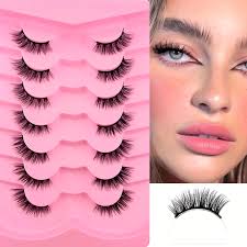 fluffy short lashes