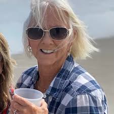 Congratulations to Terri Miller, RN for receiving the DAISY Award, a  recognition honoring the heroic work nurses do for patients and families.  In the words of one of Terri's patient's family members, “