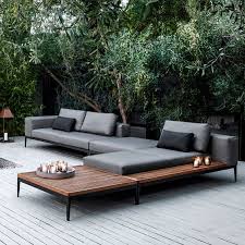 Room & board outdoor lounge furniture is so stylish, you'll be tempted to move it indoors. 31 Stylish Modern Outdoor Furniture Ideas Digsdigs