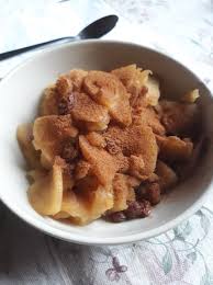 La ricetta delle mele cotte in pentola può anche essere personalizzata all'occorrenza, aggiungendo spezie e aromi, come la cannella o anche l'anice stellato e i chiodi di garofano, che rendono la frutta più profumata e anche saporita. Rimedio Ayurvedico N 3 Mela Cotta Con Ghee Terapia Alimentare Felice